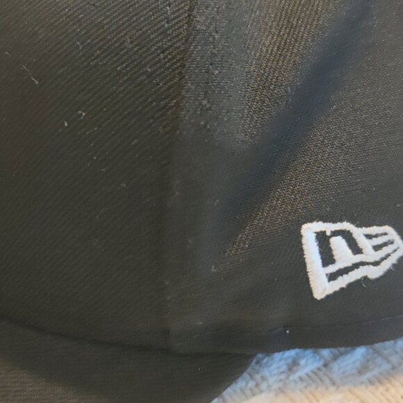 Boston Red Sox 9FIFTY Adjustable Snap-Back New Era Cap - Black - Picture 4 of 6